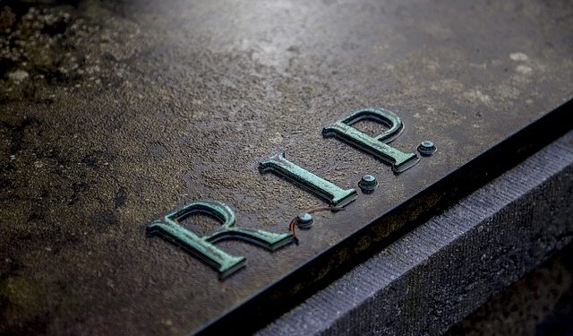 grave-2036220_640