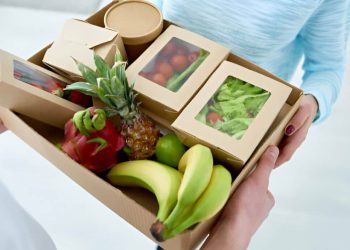 High-protein vegan and vegetarian meals delivered in eco-friendly packaging.